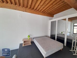  Appartement à louer 1 pièce 55 m²