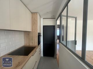  Appartement à louer 3 pièces 65 m²