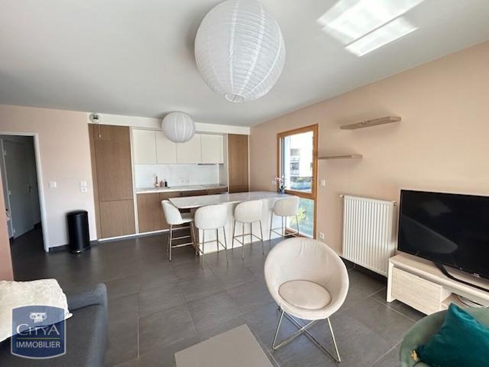 location Appartement - 3 pièce(s) - 66 m² Lyon 8