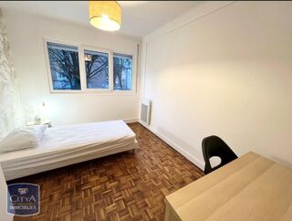  Appartement à louer 4 pièces 73 m²