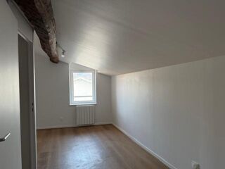  Appartement à louer 3 pièces 58 m²