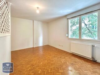  Appartement à louer 1 pièce 37 m²