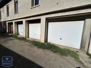  Parking / Garage � louer 