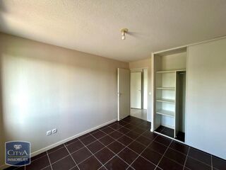  Appartement à louer 2 pièces 45 m²