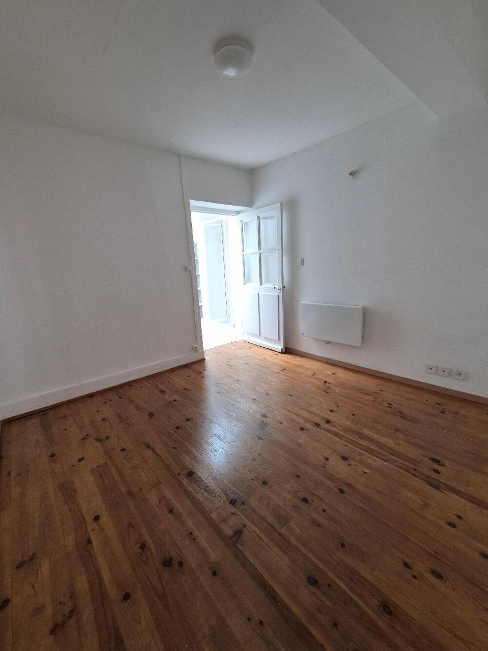 location Appartement - 2 pièce(s) - 35 m² Thoissey (01140)