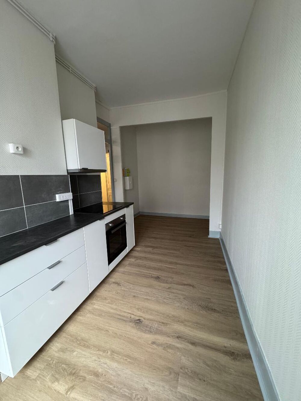 VILLEURBANNE GRANDCLEMENT - APPARTEMENT T1 DE 35 M² RENO....