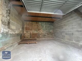  Parking / Garage � louer 