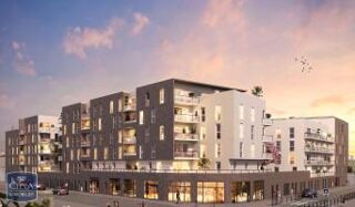  Appartement à louer 4 pièces 82 m²