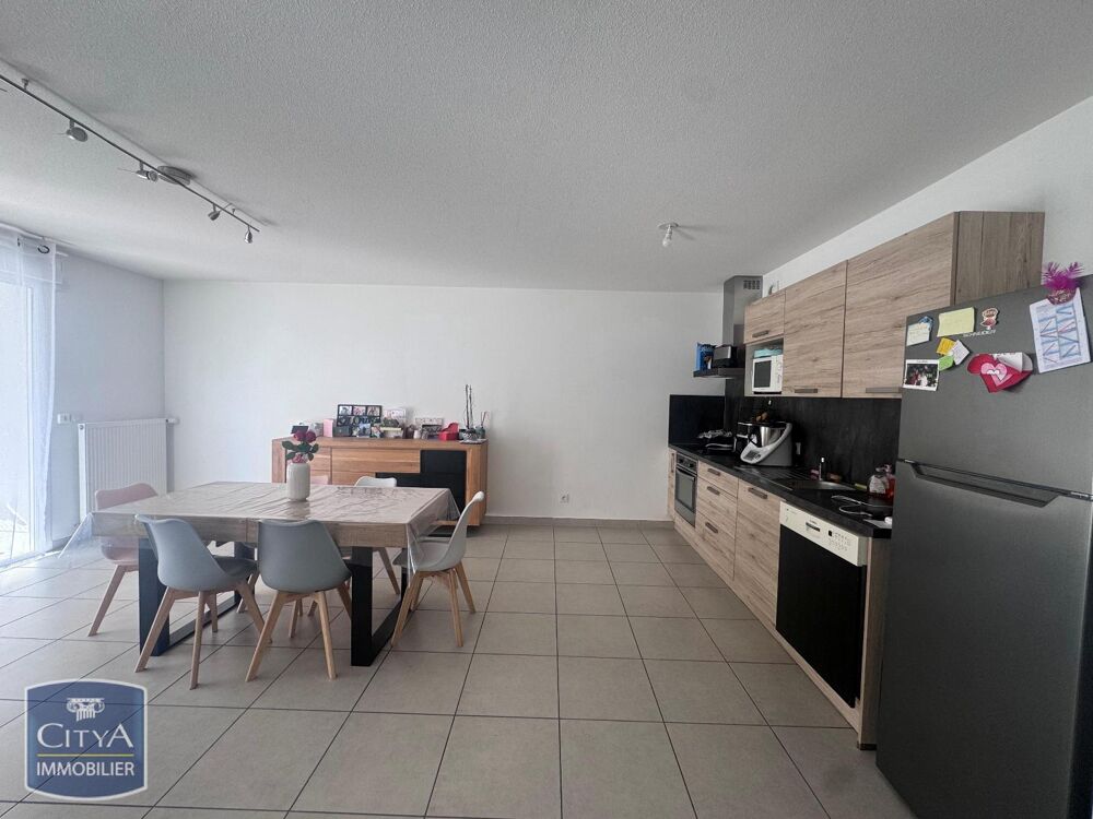 À LOUER : Découvrez ce charmant appartement récent de ty....