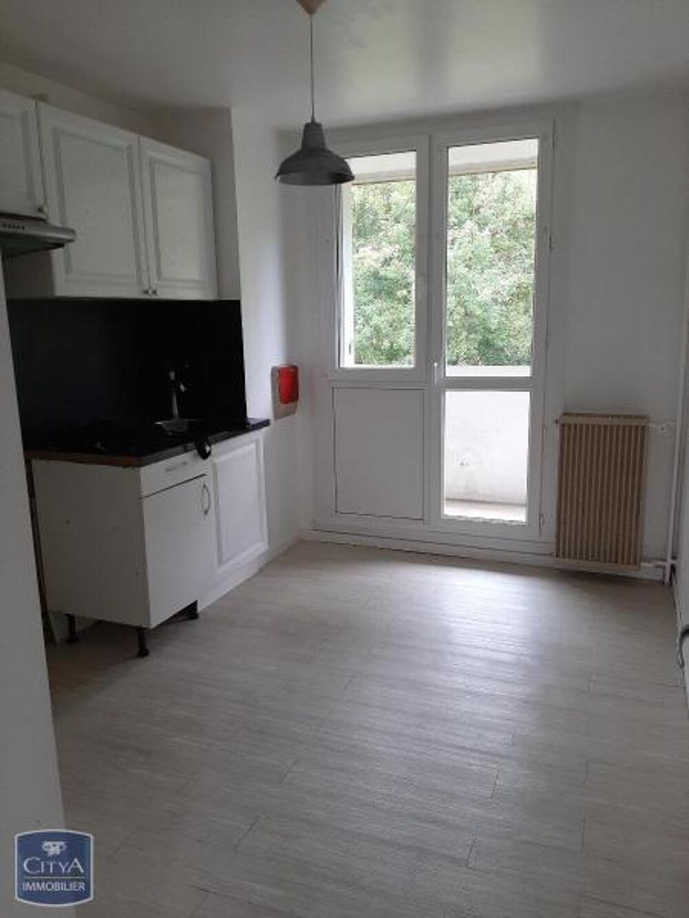 location Appartement - 4 pièce(s) - 76 m² Angy (60250)