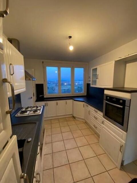  Appartement  louer 4 pices 76 m