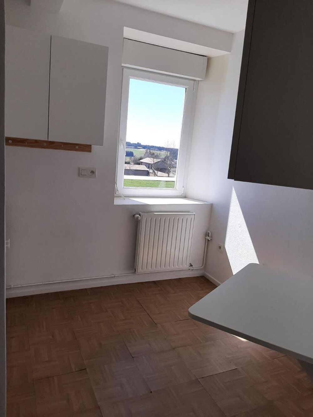 location Appartement - 3 pièce(s) - 71 m² Usson-en-Forez (42550)