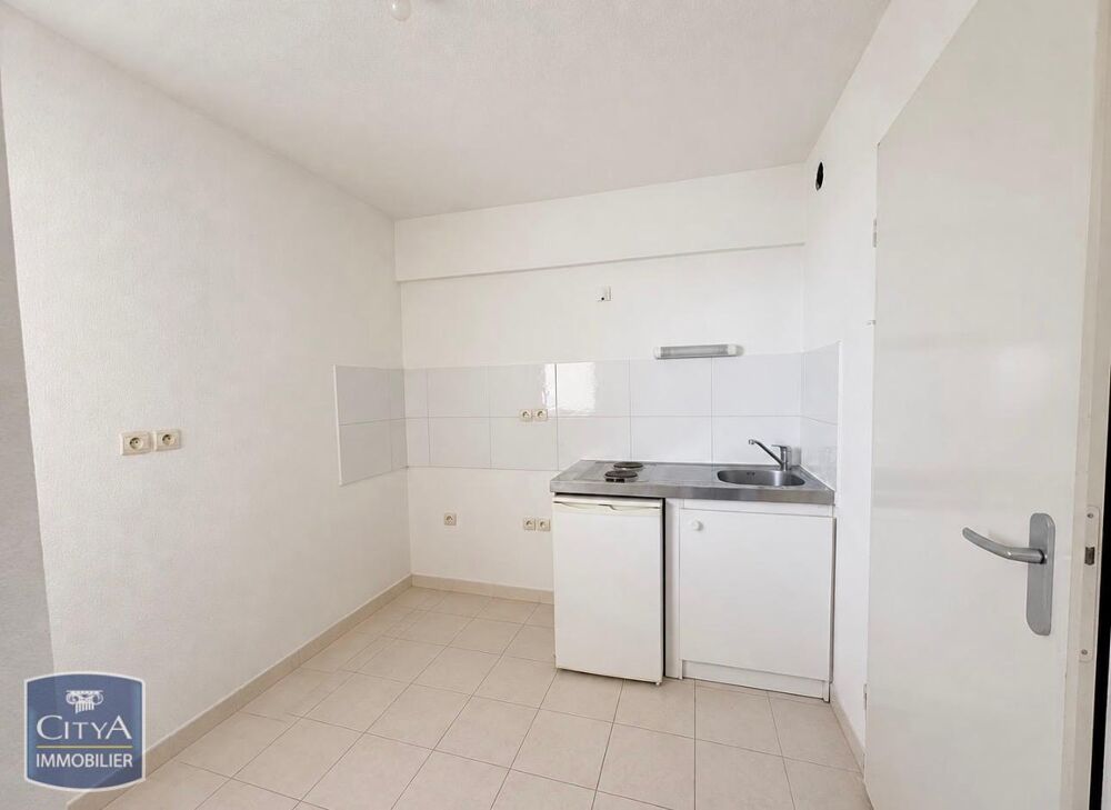 location Appartement - 2 pièce(s) - 43 m² Nîmes (30000)
