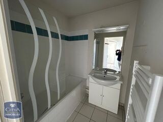  Appartement à louer 3 pièces 61 m²