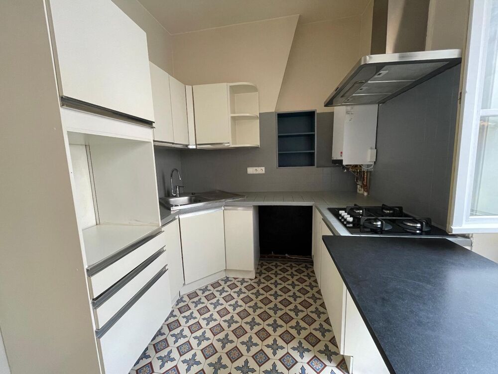 Appartement T4 de 109 m² en plein centre-ville de Mâcon ....