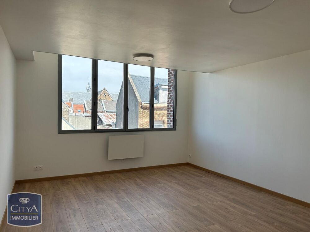 À LOUER : Appartement rénové T1 situé à Amiens. Ce bien ....