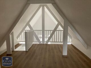  Appartement à louer 3 pièces 81 m²