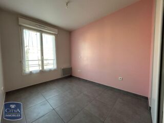  Appartement à louer 3 pièces 64 m²