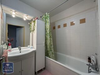  Appartement à louer 2 pièces 47 m²