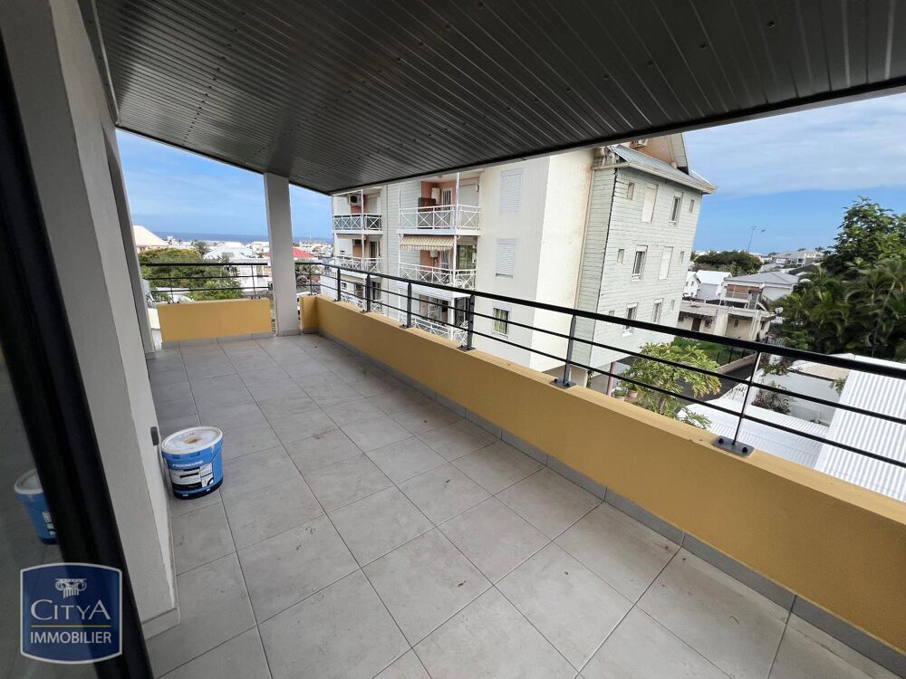 location Appartement - 3 pièce(s) - 64 m² Saint-Pierre (97410)