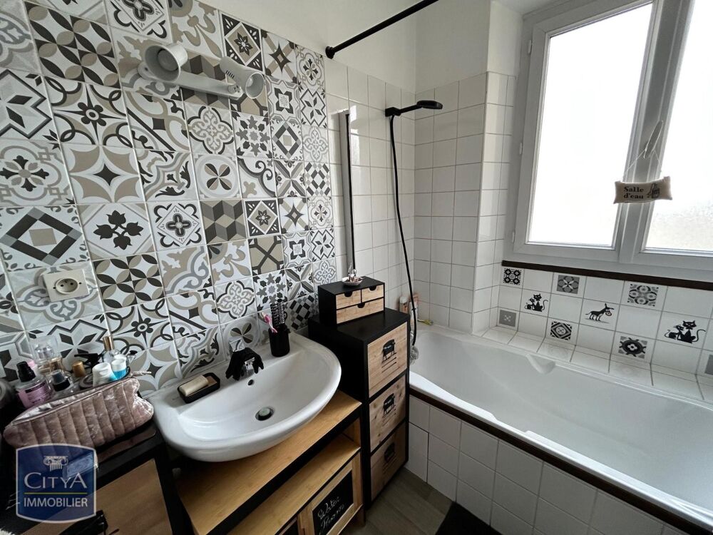 location Appartement - 2 pièce(s) - 56 m² Charleville-Mézières (08000)