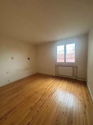  Appartement à louer 3 pièces 67 m²