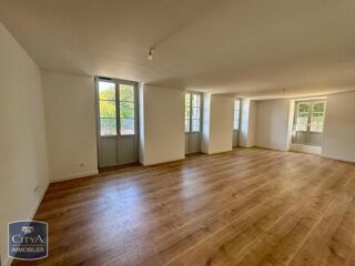  Appartement à louer 4 pièces 111 m²