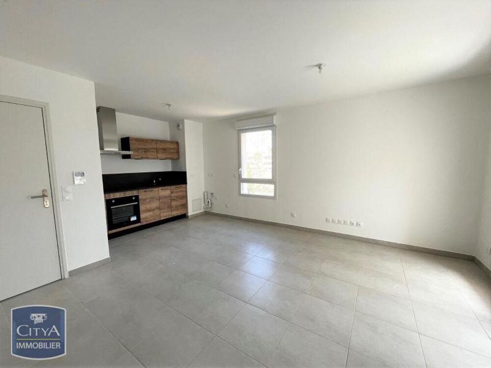 location Appartement - 2 pièce(s) - 43 m² Marseille 9