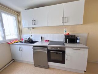  Appartement � louer 5 pi�ces 80 m�