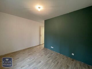  Appartement à louer 3 pièces 76 m²