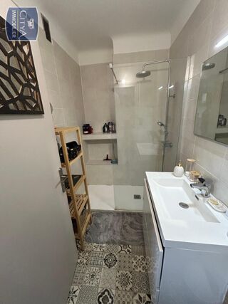  Appartement à louer 2 pièces 48 m²