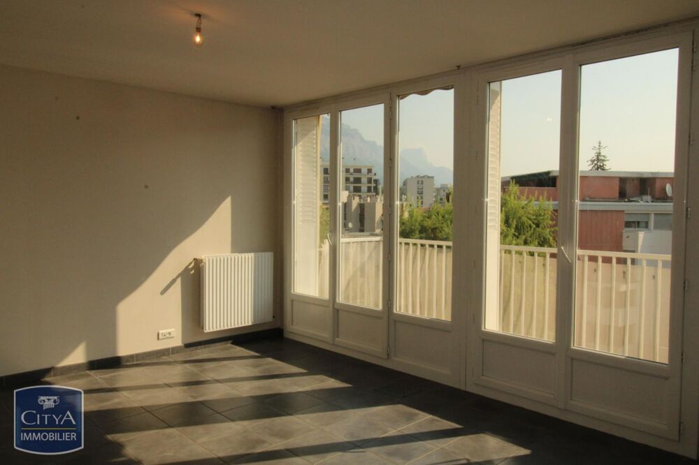 À LOUER : Appartement T3 situé à Grenoble, dans le quart....