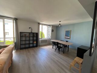  Appartement à louer 3 pièces 85 m²