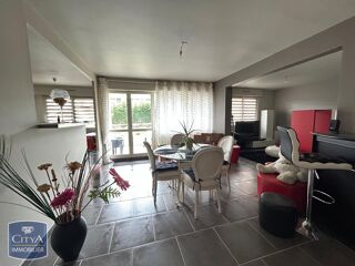  Appartement à louer 3 pièces 93 m²