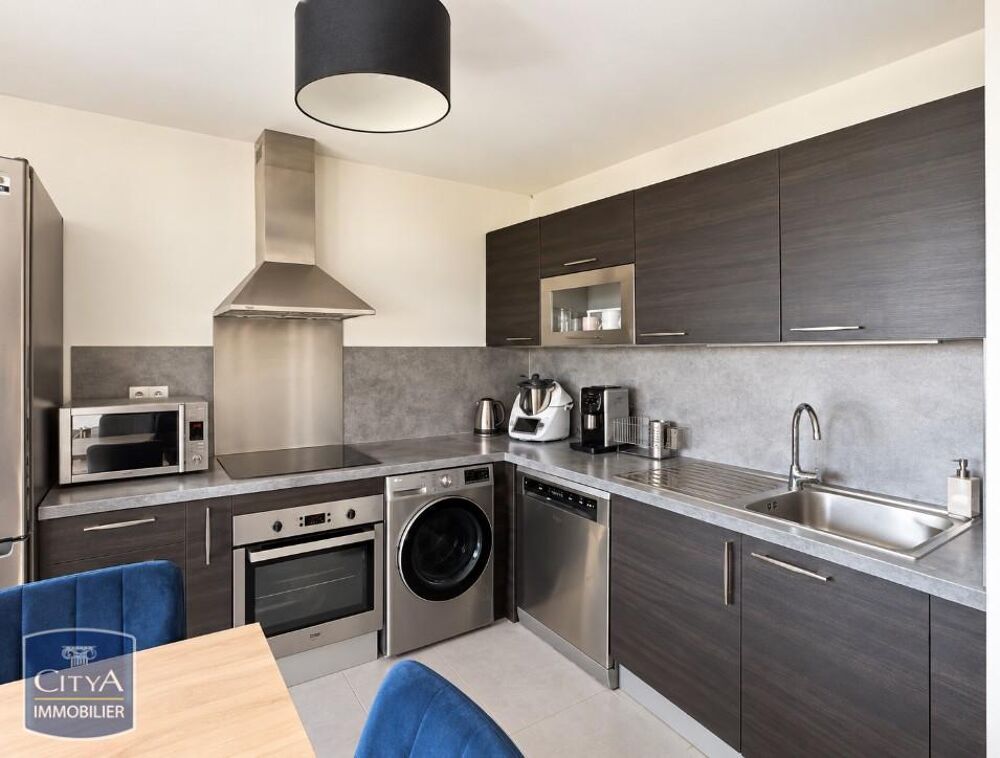 location Appartement - 3 pièce(s) - 67 m² Sathonay-Camp (69580)
