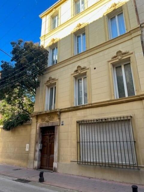  Appartement � louer 3 pi�ces 155 m�