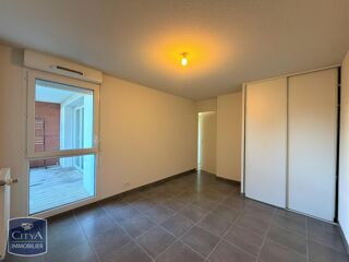  Appartement à louer 2 pièces 43 m²