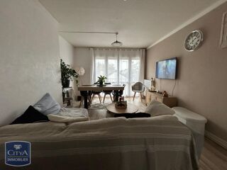  Appartement à louer 4 pièces 66 m²