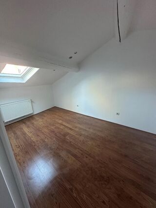 Appartement à louer 2 pièces 42 m²