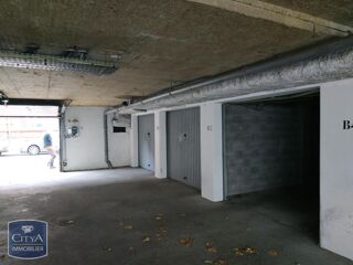  Parking / Garage � louer 