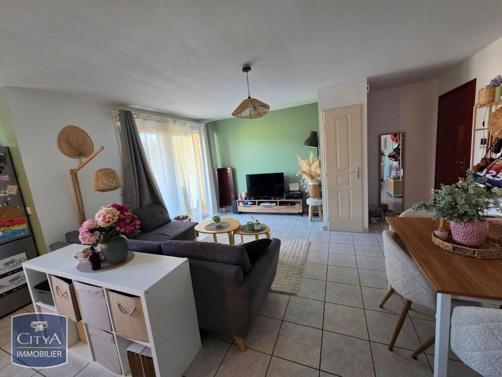 A LOUER Bel appartement de type T3 situé à ST MARCELLIN ....