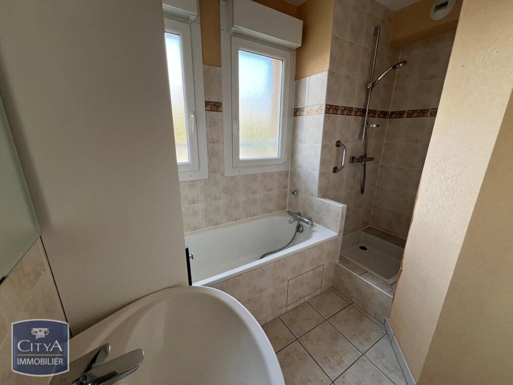 location Appartement - 3 pièce(s) - 69 m² Issoire (63500)