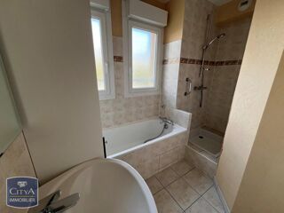  Appartement à louer 3 pièces 69 m²