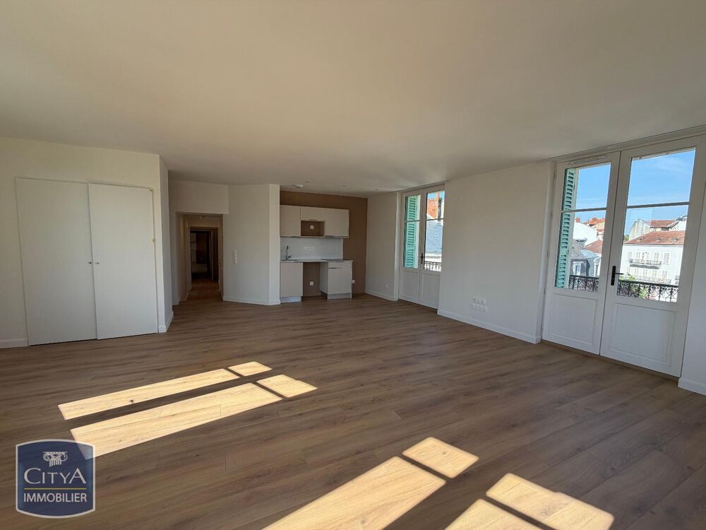 Exclusivité Vichy - Appartement T4 avec 3 chambres En ex....