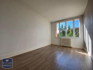  Maison à louer 6 pièces 146 m²