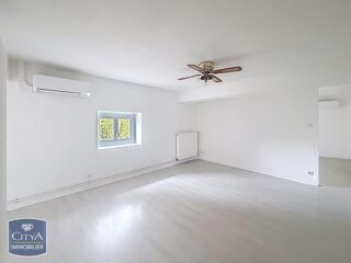  Appartement à louer 2 pièces 45 m²