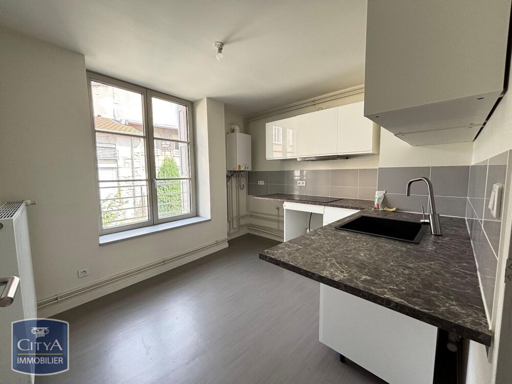 À LOUER : Appartement rénové T2 situé à Saint-Étienne, d....