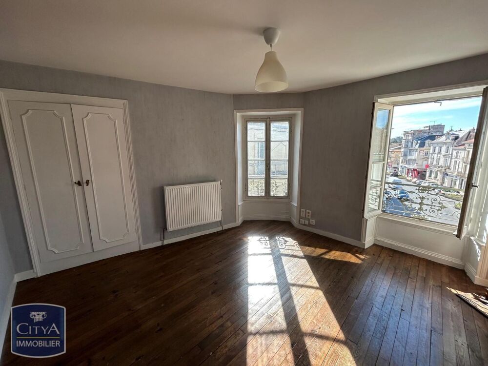 À LOUER : Appartement T3 situé à Ribérac. Ce bien immobi....