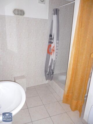  Appartement à louer 1 pièce 46 m²