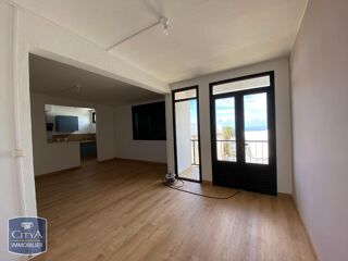  Appartement à louer 4 pièces 105 m²